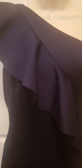 Navy Jessica Howard Formal Gown - Picture 2 of 4